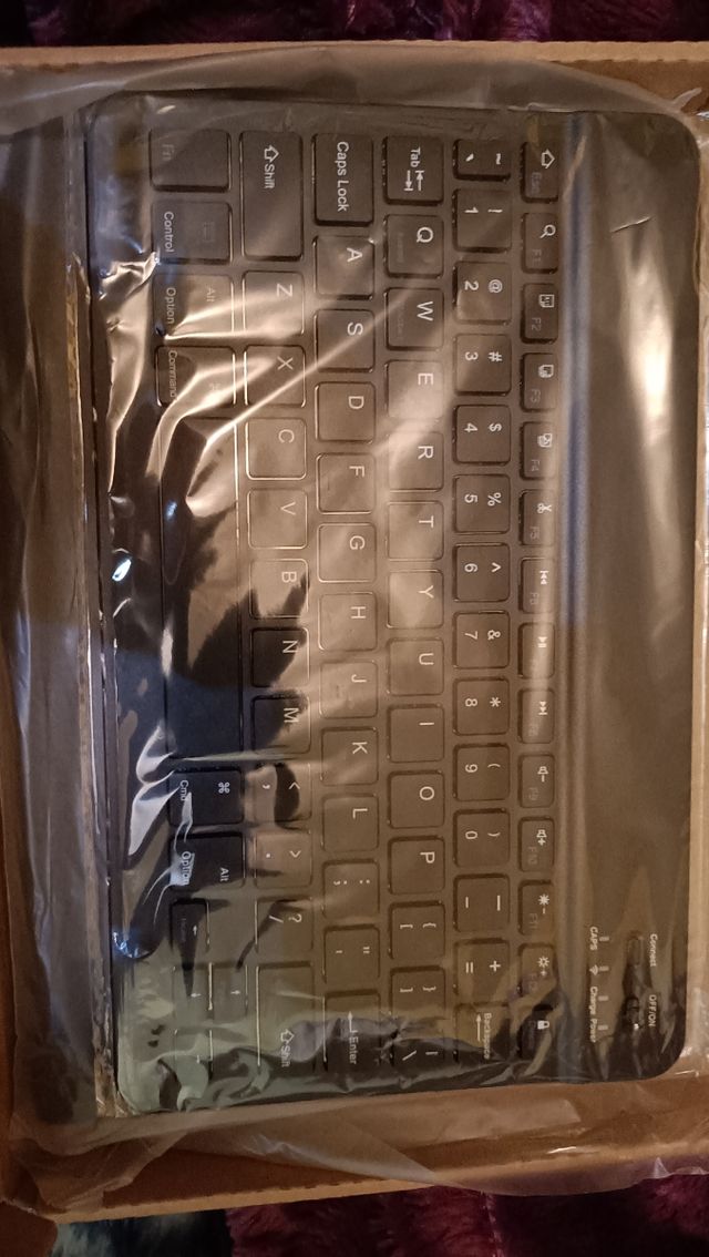 Teclado inalámbrico más funda teclast