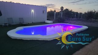 DEPOSITOS /PISCINAS POLIESTER