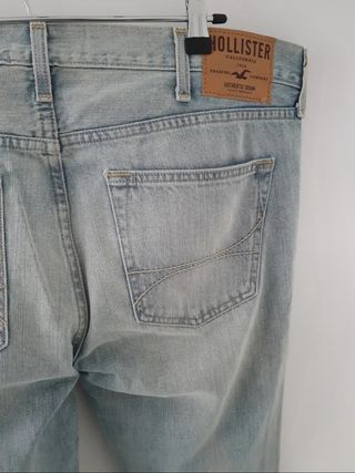 Pantalón Hollister Roto