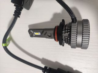 FAROS COCHE LED 9005