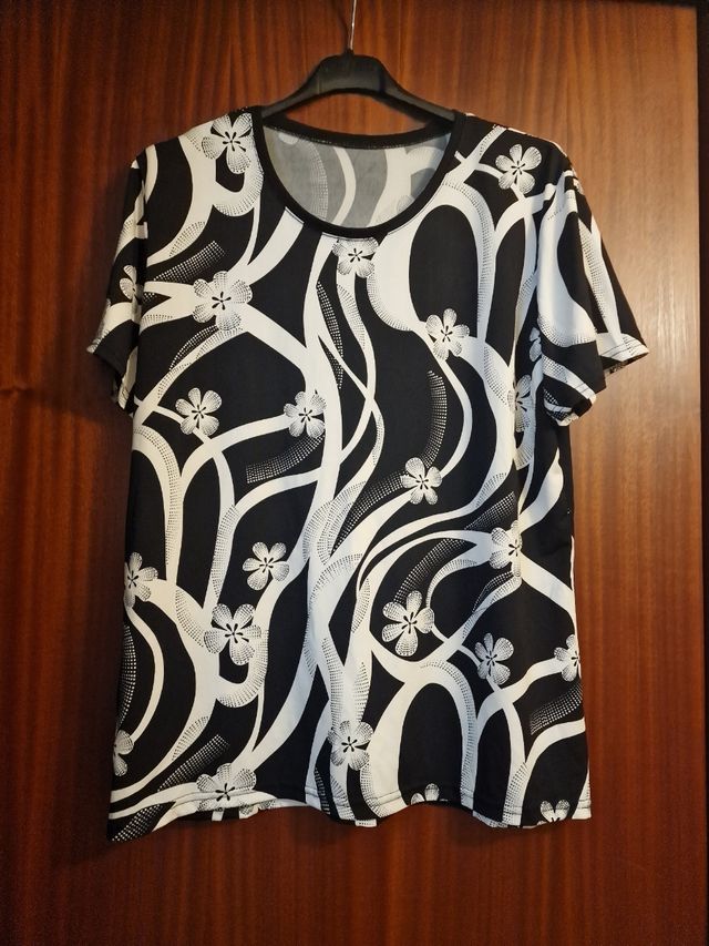 Maglietta Bianca e Nera