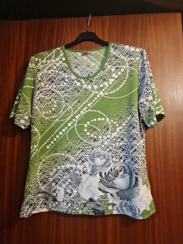 Maglietta Verde e Bianca