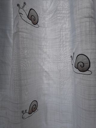 Visillo de tiras con cenefa y caracoles