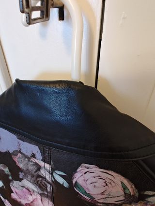 Espectacular cazadora chaqueta biker moto rosas ne