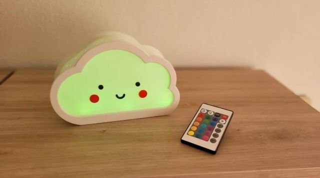 Nube luz quitamiedos infantil