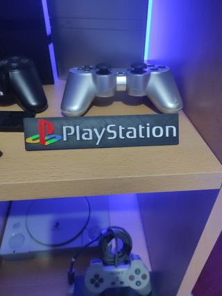 Soporte de mandos, consolas y carteles en 3D