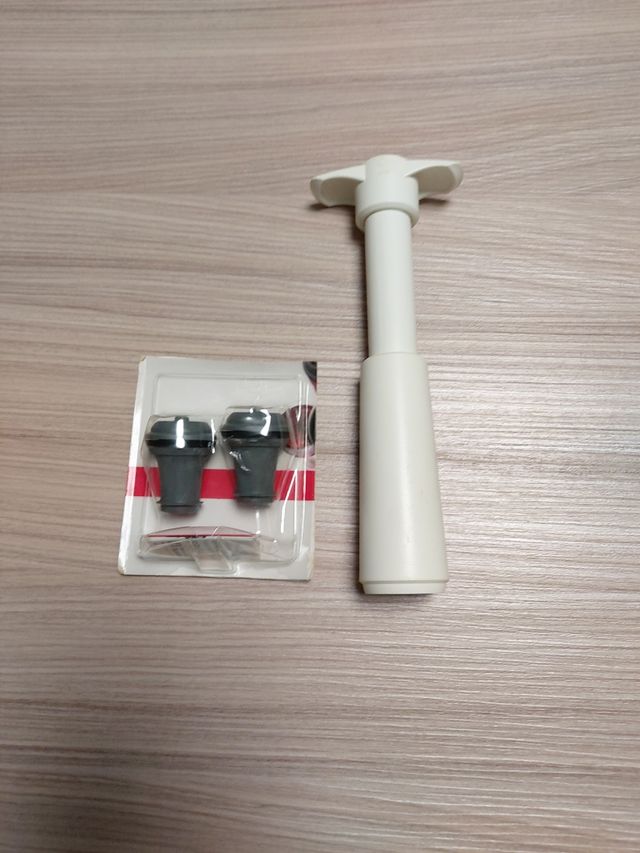 Estrattore di aria per bevande