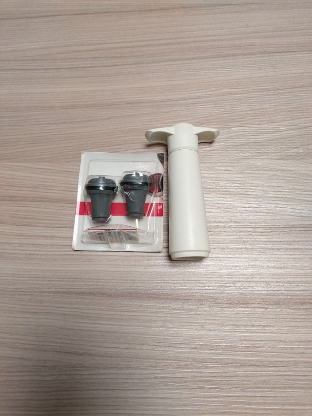 Estrattore di aria per bevande