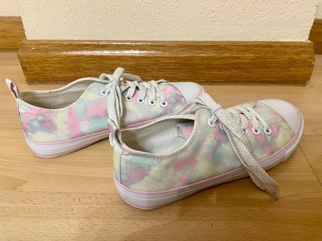 Zapatilla tipo Converse n° 35