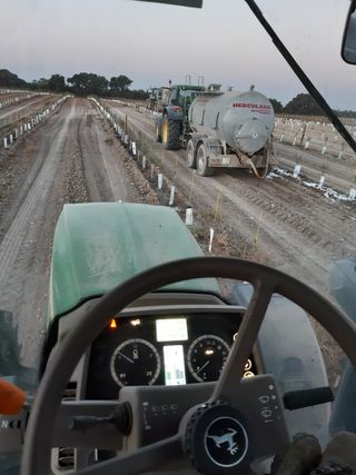 Busco trabajo de TRACTORISTA