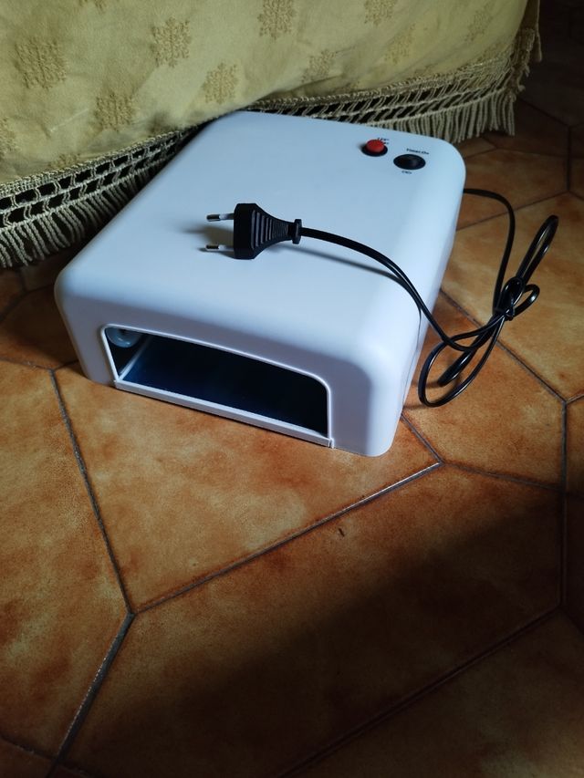 Lampada UV per unghie