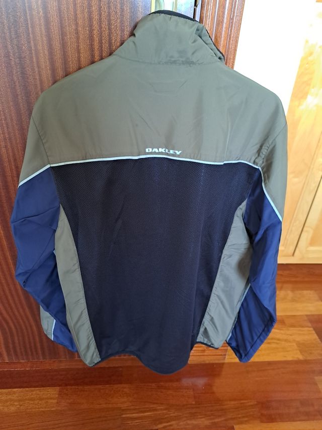 Chaqueta Oakley