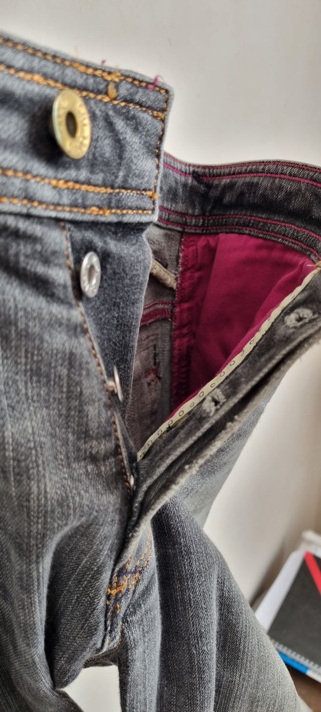 Jeans Diesel nero taglia W29 L34