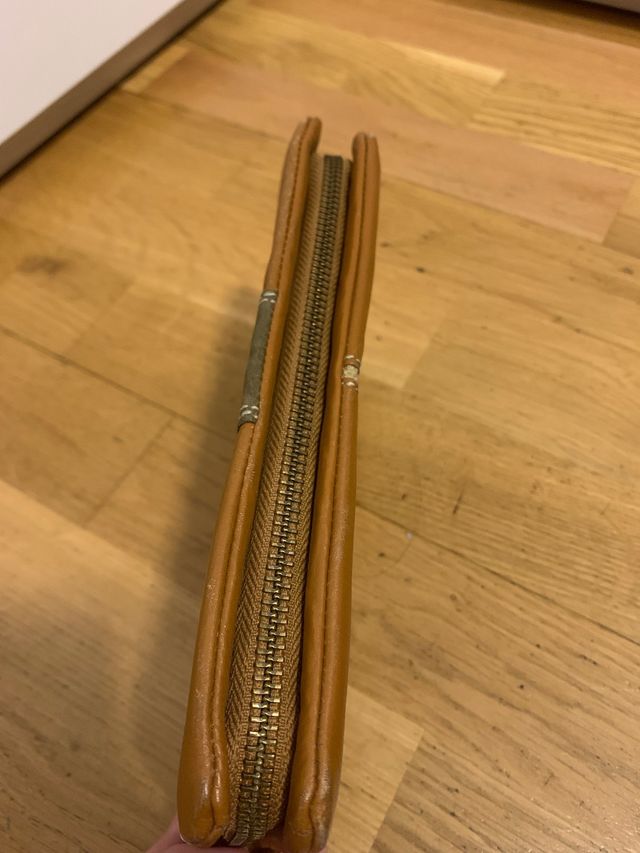 Cartera Adolfo Domínguez