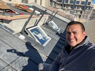instalador  ventanas velux  etc. Cergio 692045366