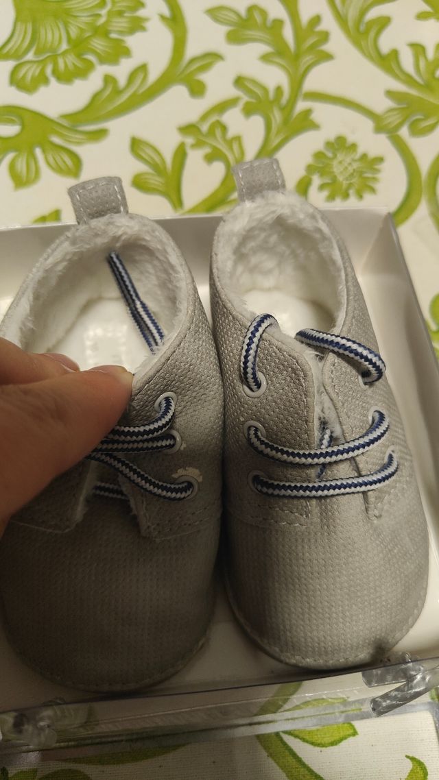 Lote zapatos bebé Mayoral T18