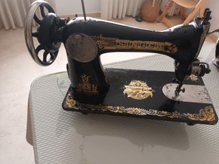 Máquina de coser singer