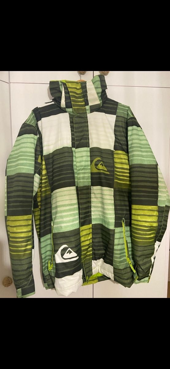Chaquetón Quiksilver deportes invierno
