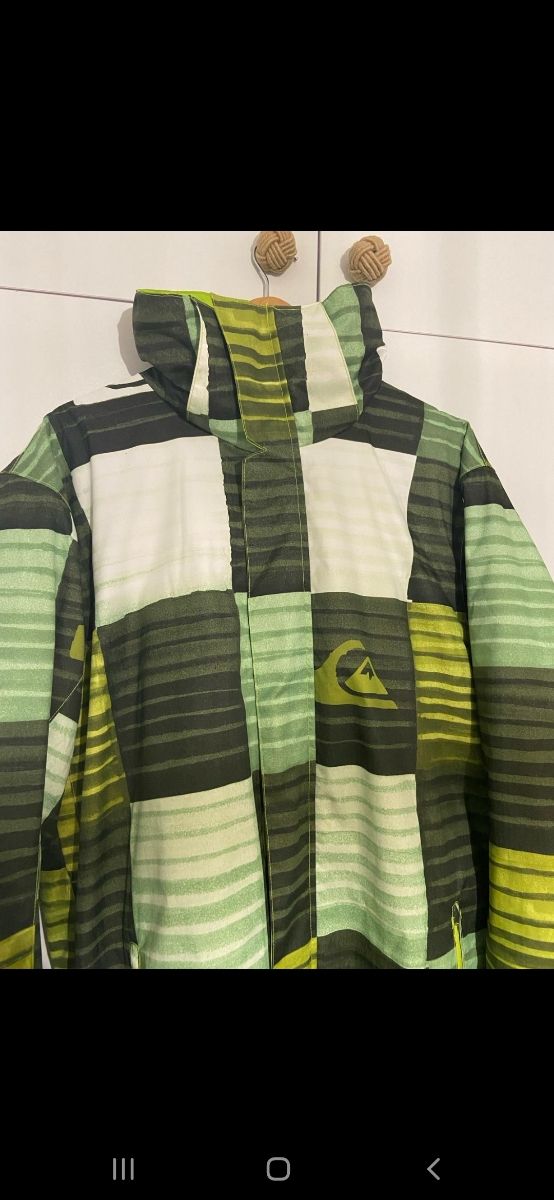 Chaquetón Quiksilver deportes invierno
