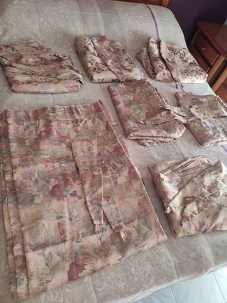 Cortinas doradas antiguas vintage