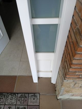 LACADOR PARA PUERTA DE ACCESO