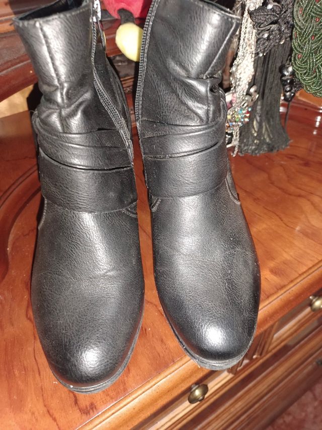 Botas negras
