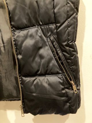 Conjunto camisa volantes y chaleco Zara