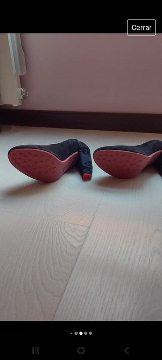 Zapato negro piel desigual