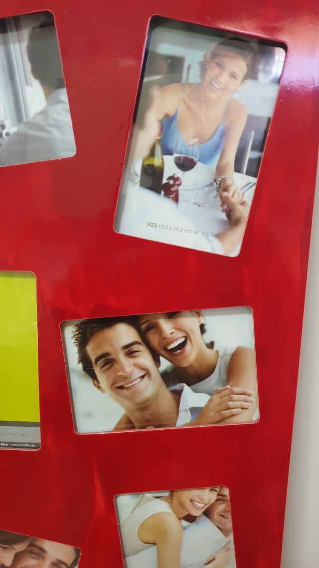 Cornice multipla rossa