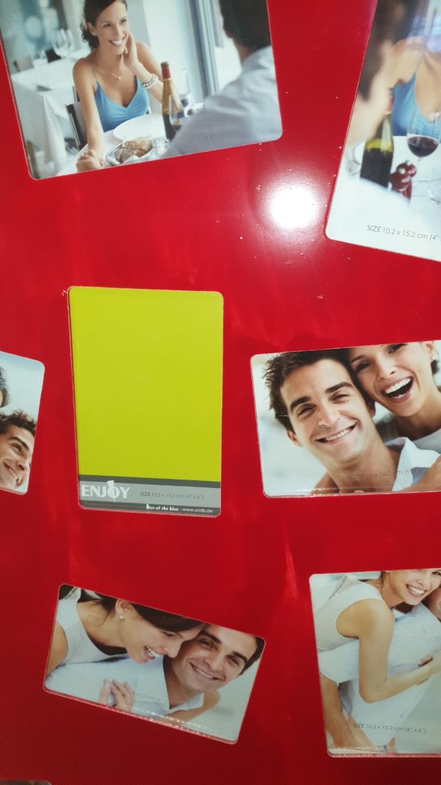 Cornice multipla rossa