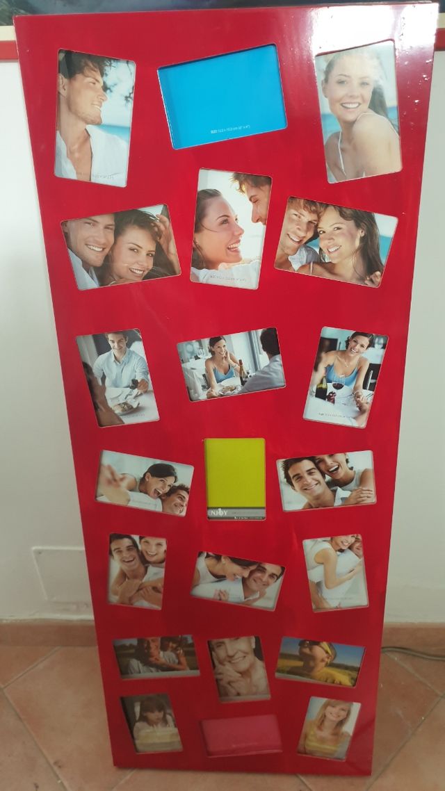 Cornice multipla rossa