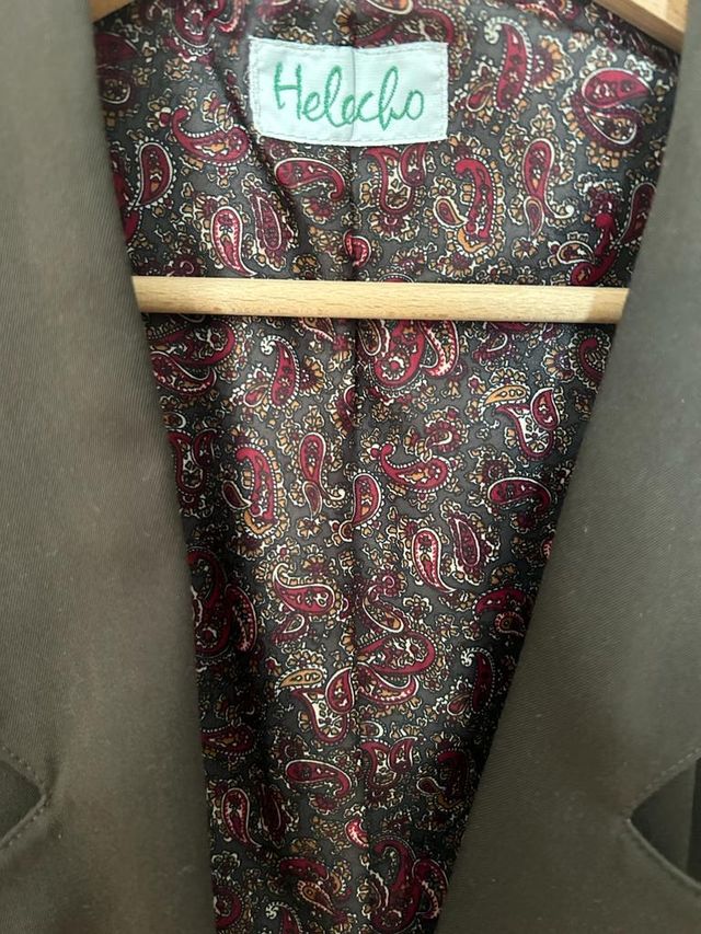 Chaqueta T.L larga y amplia de la firma Helecho