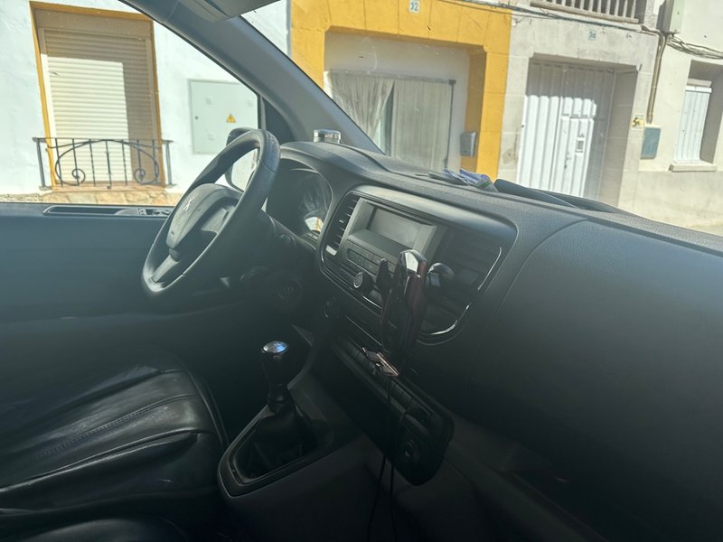Peugeot Expert 2017 - foto 1