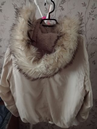 Cazadora Bershka beige