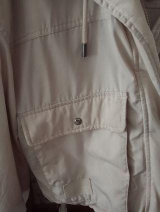 Cazadora Bershka beige