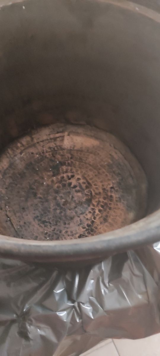 Due Caldaie in rame con coperchio