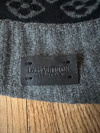 berretto cashmere L V