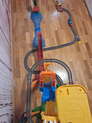 Tracmaster Thomas Train