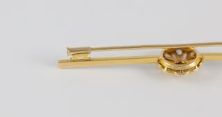 Broche antiguo en oro amarillo 18k y brillantes
