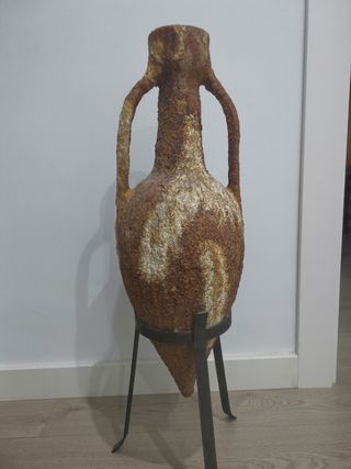 Anfora marina romana. Replica envejecida