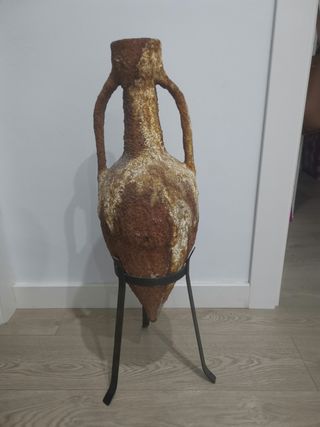 Anfora marina romana. Replica envejecida