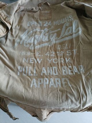Cazadora pullandbear 