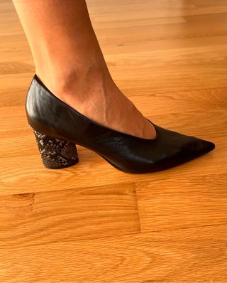 Tacones negros piel
