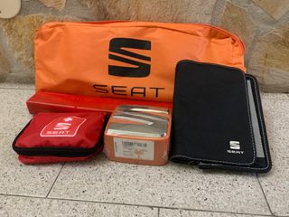 SEAT KIT EMERGENZA PRIMO SOCCORSO + PORTADOCUMENTI