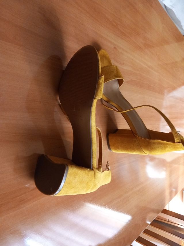 Zapatos tacón nº 40 sin estrenar