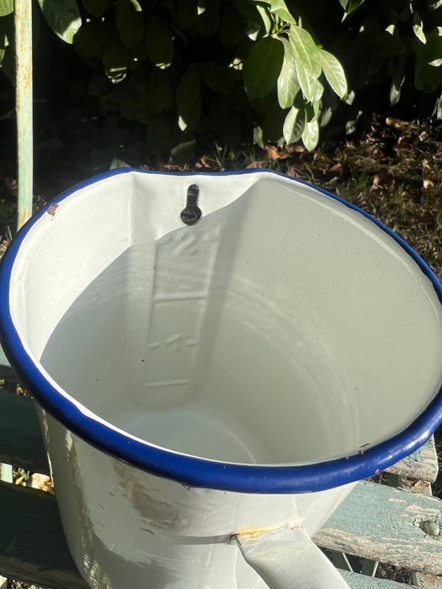 JARRA METAL ESMALTADO BLANCO FRANCES