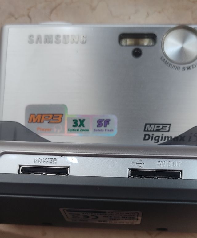 Macchina fotografica Samsung mp3 digimax i50