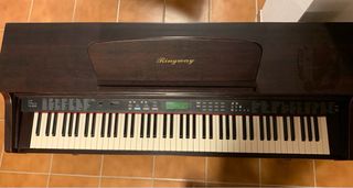 Piano electrónico