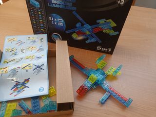 Lego avión luminoso. Light-up bricks