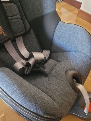 Urge venta por mudanza. 
Silla niños coche